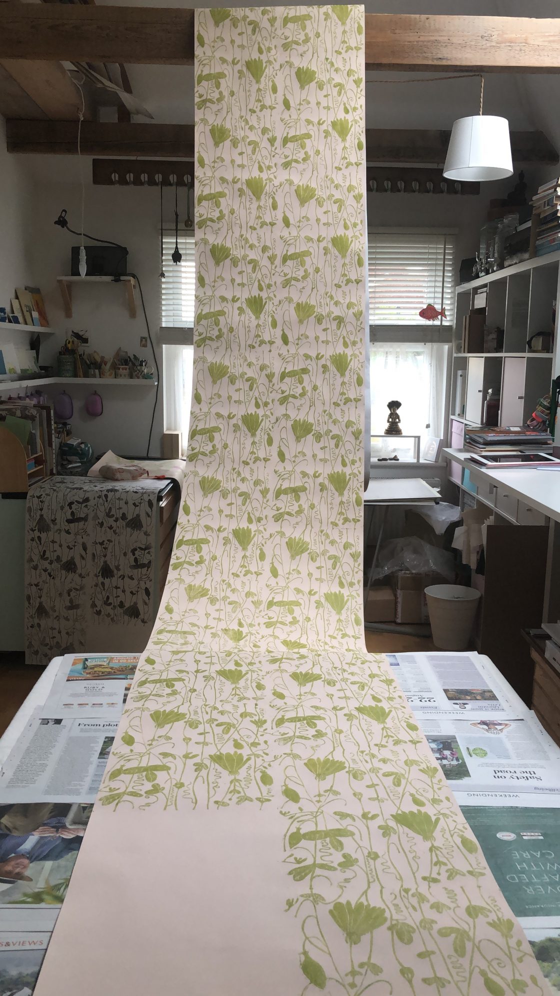 the-process-creating-hand-printed-wallpaper